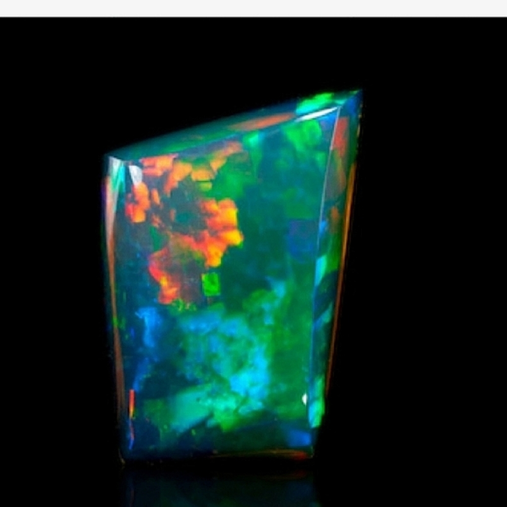 Ethiopian Crystal Opal, unmounted, 9.96 carats